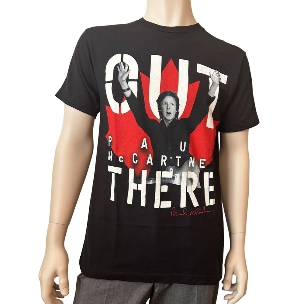 Paul McCartney Graphic Band Tour Shirt t-Shirt Out There Tour Canada NWOT